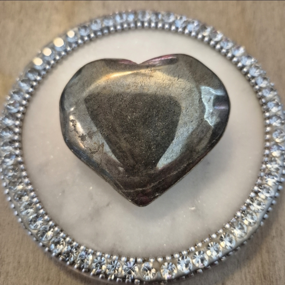 Natural Pyrite Polished Heart Palm Stone #9 New - Picture 5 of 6